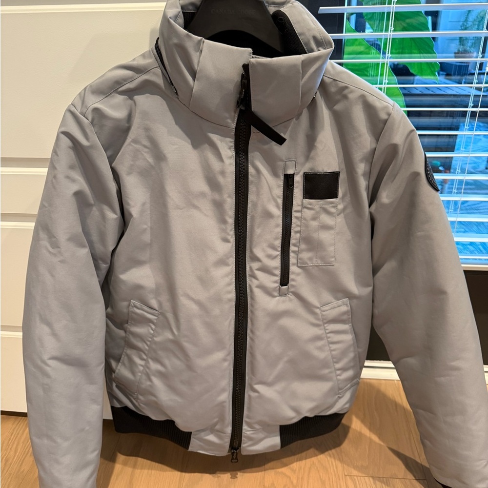 Canada Goose Men’s Borden Bomber Black Label Medium Boulder Grey Medium